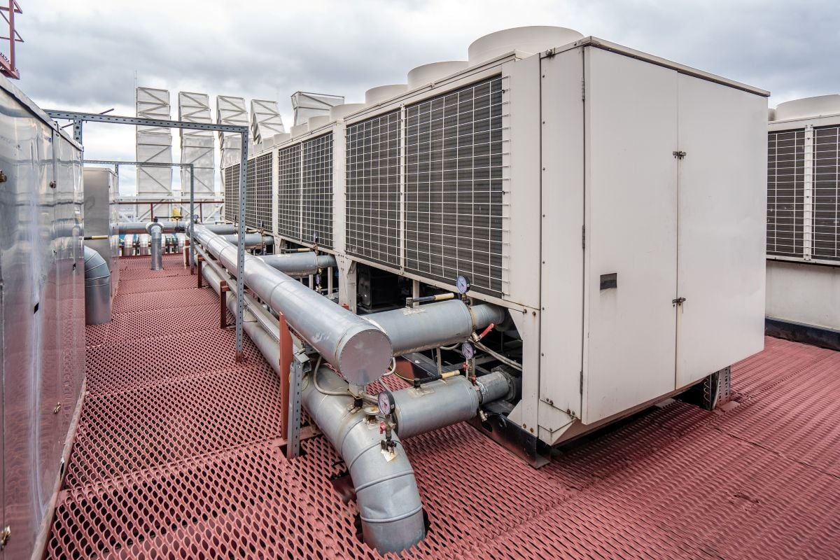 Air cooled water chiller