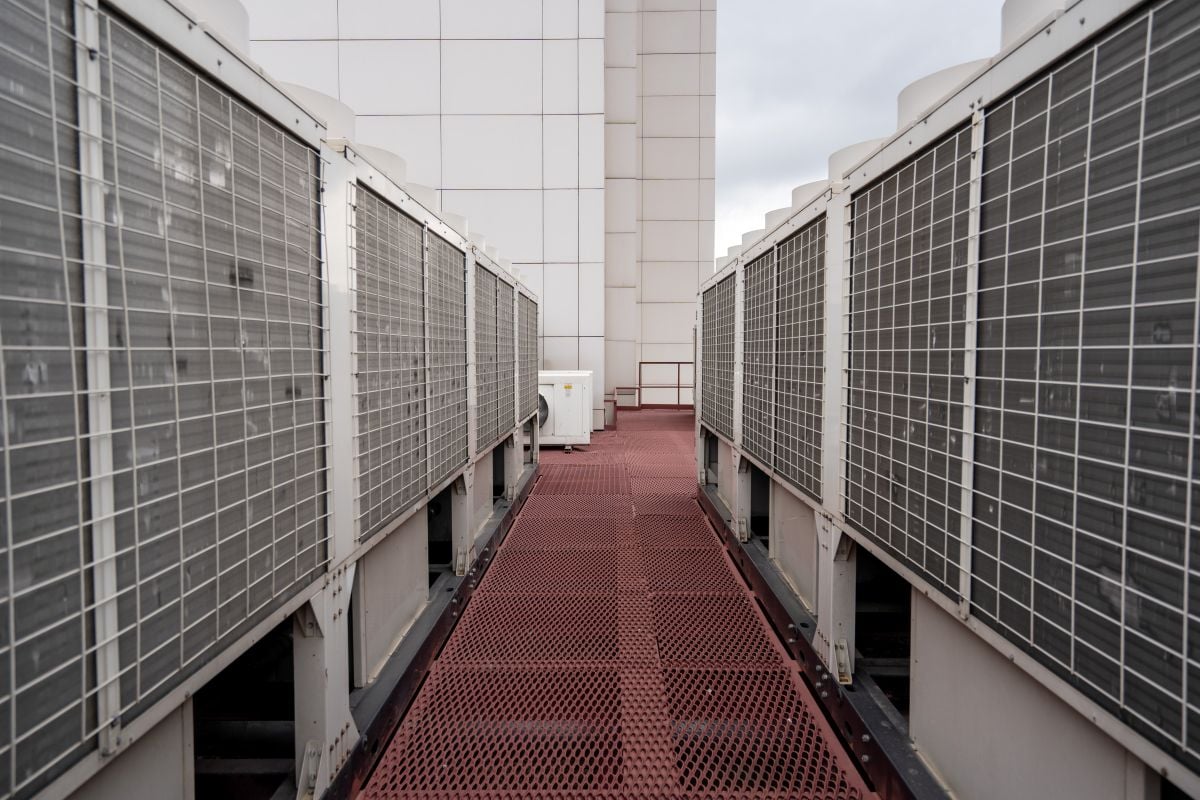 Air cooled water chillers