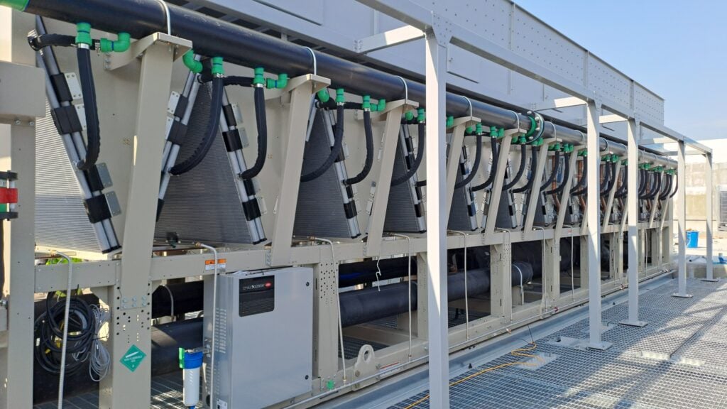 crac unit cooling systems outside