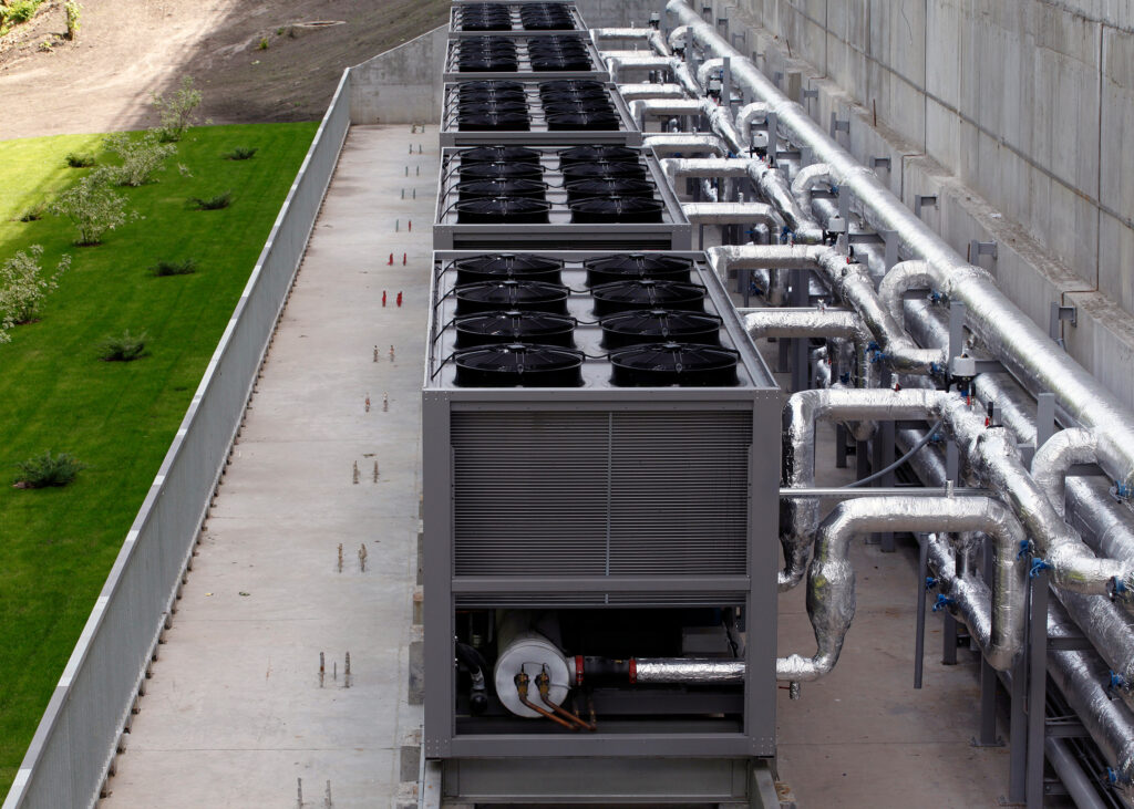 water cooled chiller outdoor system